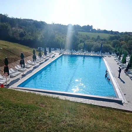 Tahiti Serbia