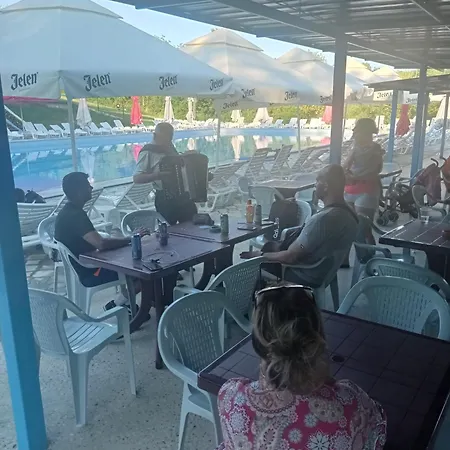 Tahiti Serbia Orasac